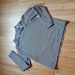 Vineyard Vines Navy and White Striped Top | Size S